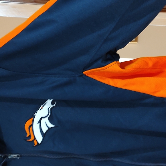 NFL Denver Broncos Jacket - Picture 2 of 9